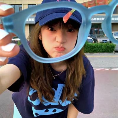 庭深叶落楚江秋